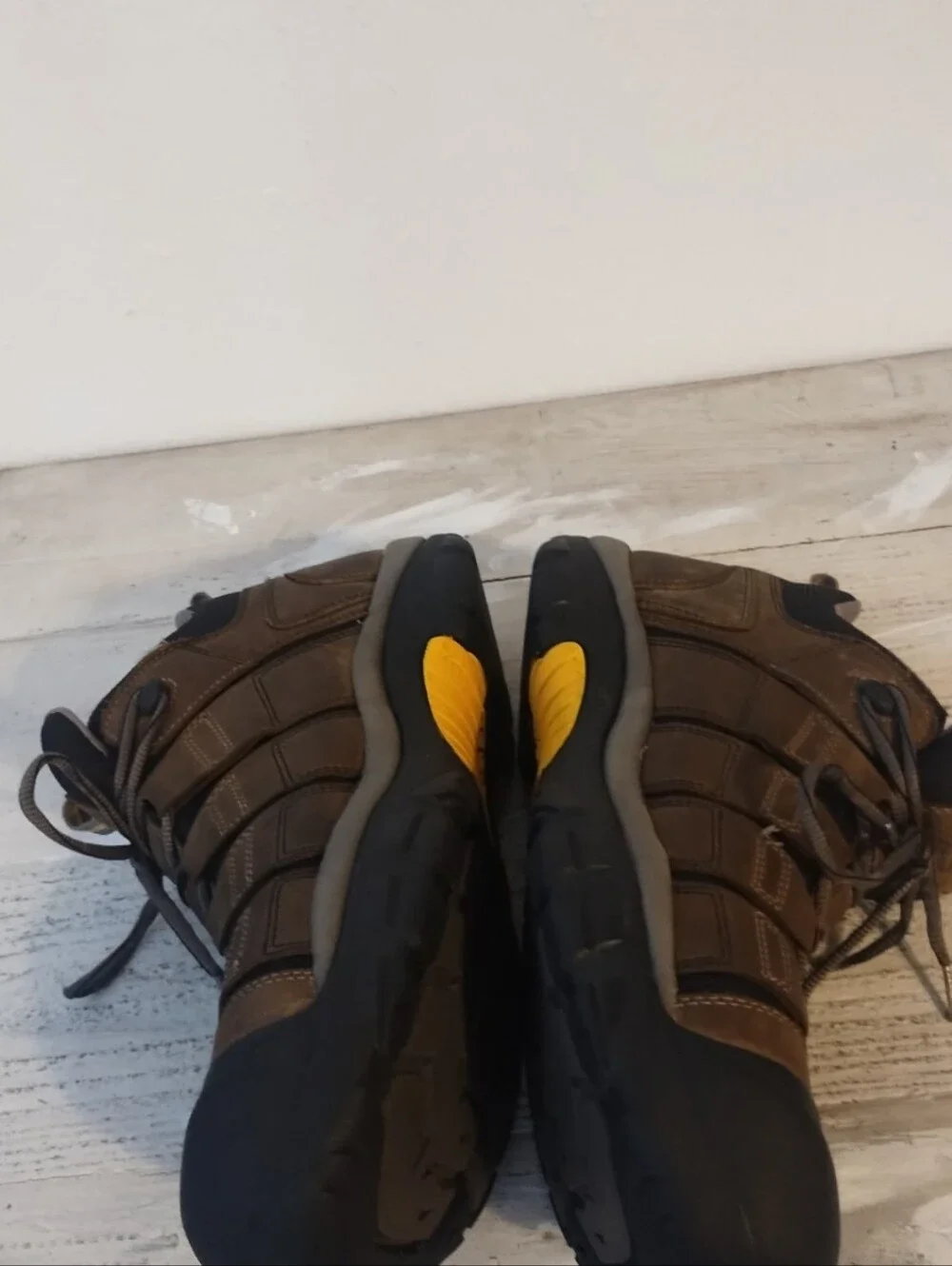 Keen waterproof adventure